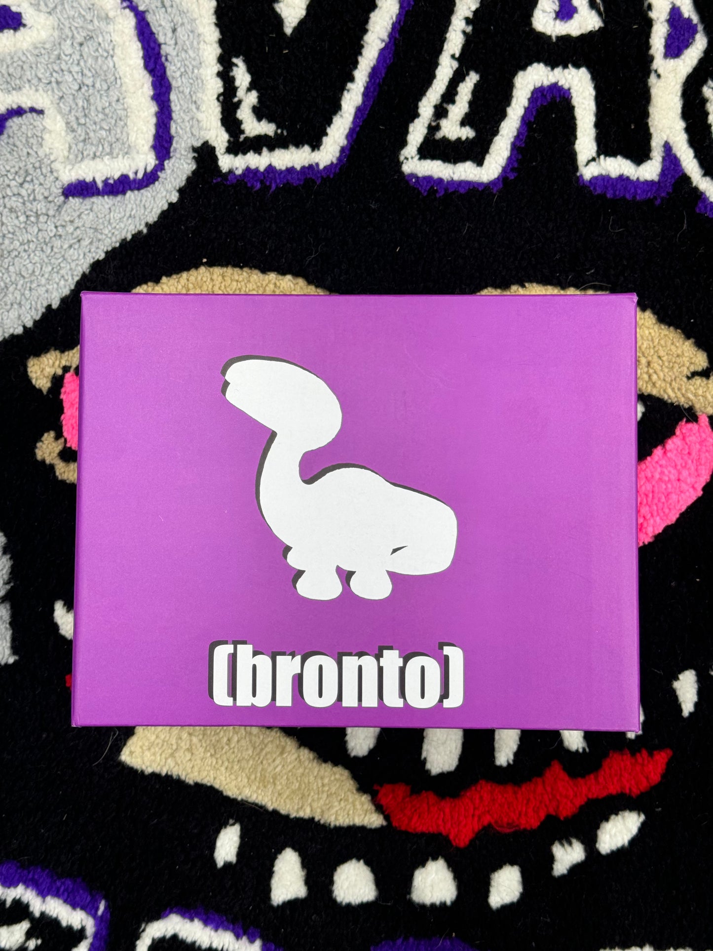 Elbo glass vinyl toy/sculpture Dinosaurs
