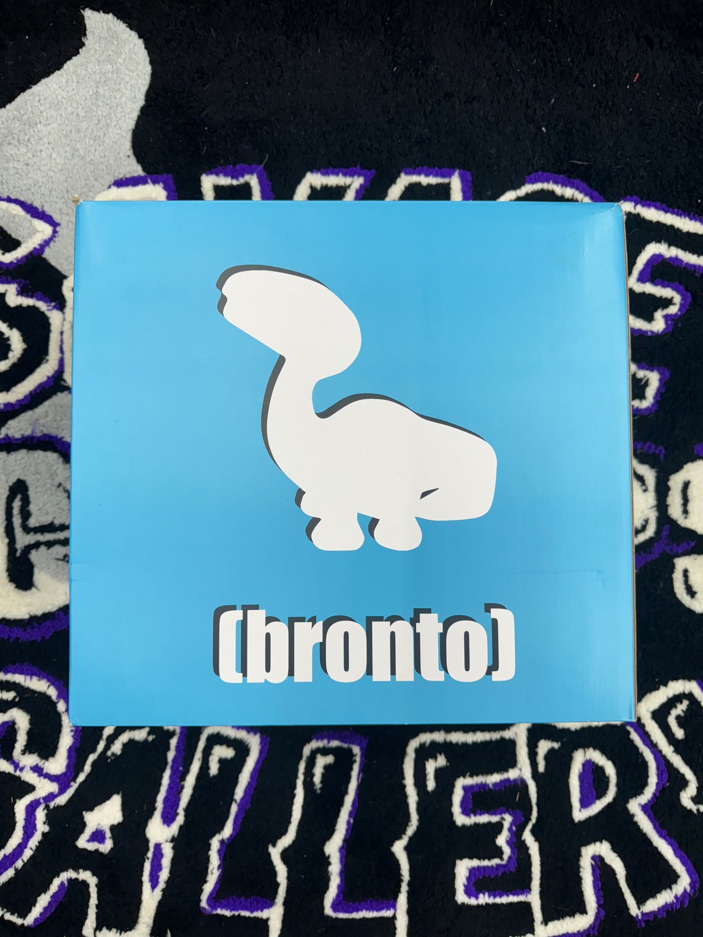 Elbo glass vinyl toy/sculpture Dinosaurs