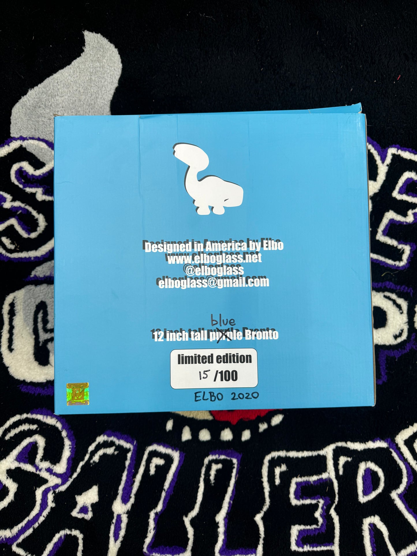 Elbo glass vinyl toy/sculpture Dinosaurs