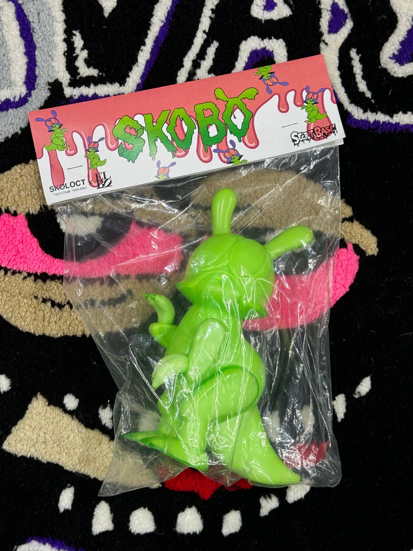 Elbo glass vinyl toy/sculpture Dinosaurs