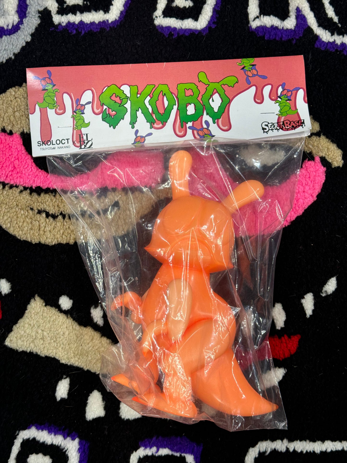 Elbo glass vinyl toy/sculpture Dinosaurs