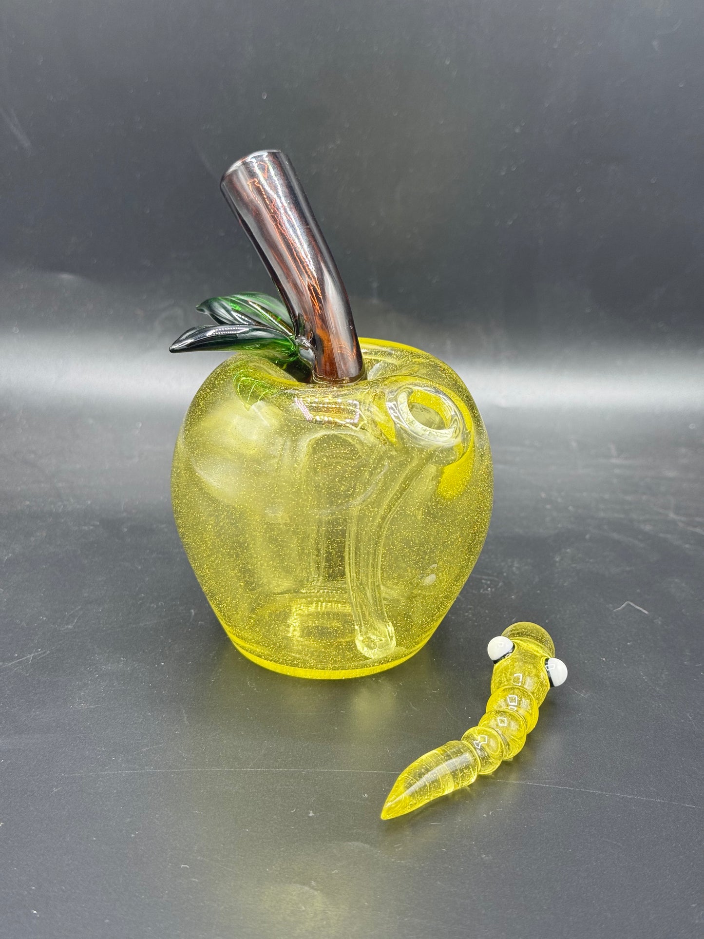 pouch glass Glass Apple & Worm