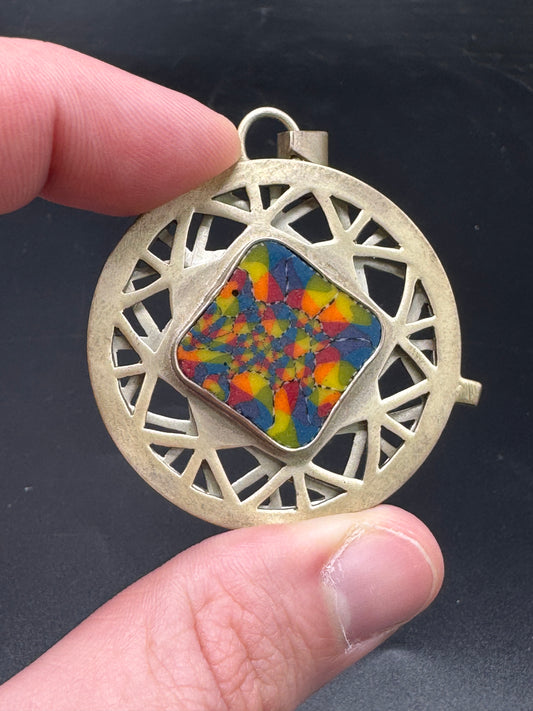 Quasar Glass