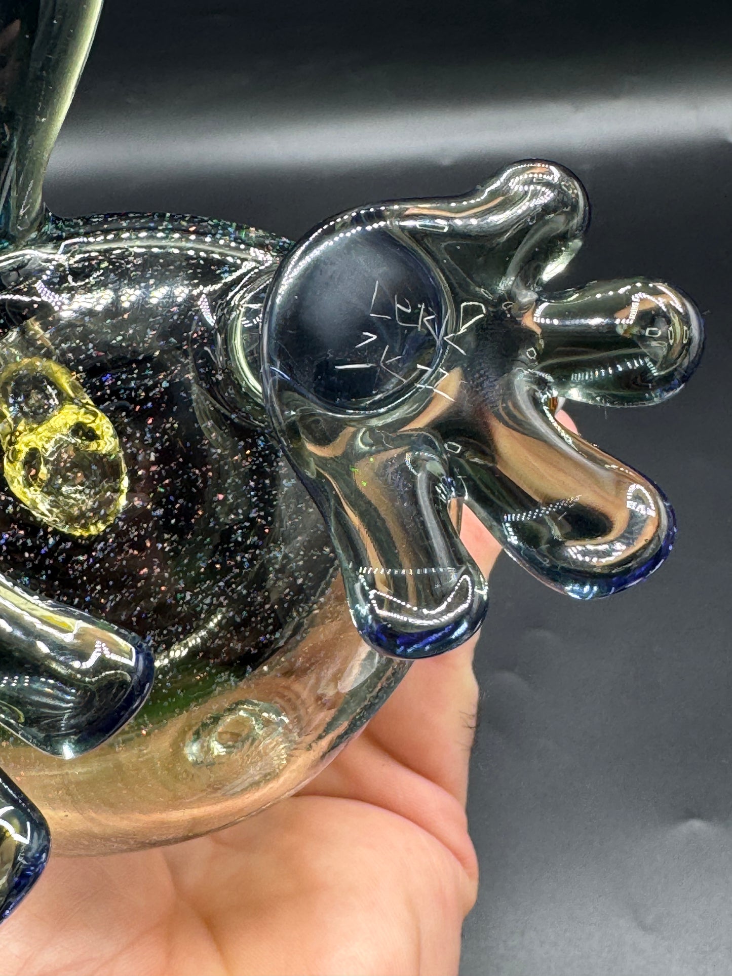 Lerk The World x Hendy Glass