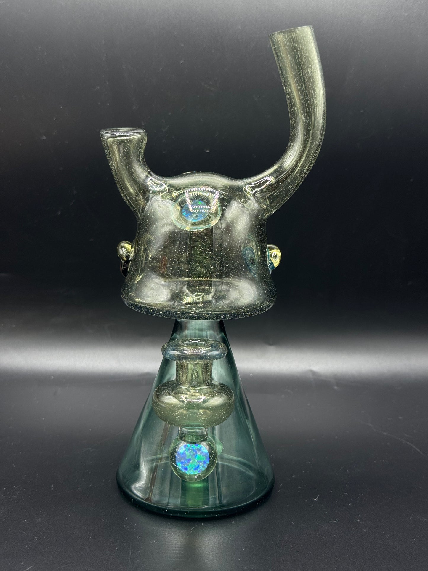 Lerk the world glass