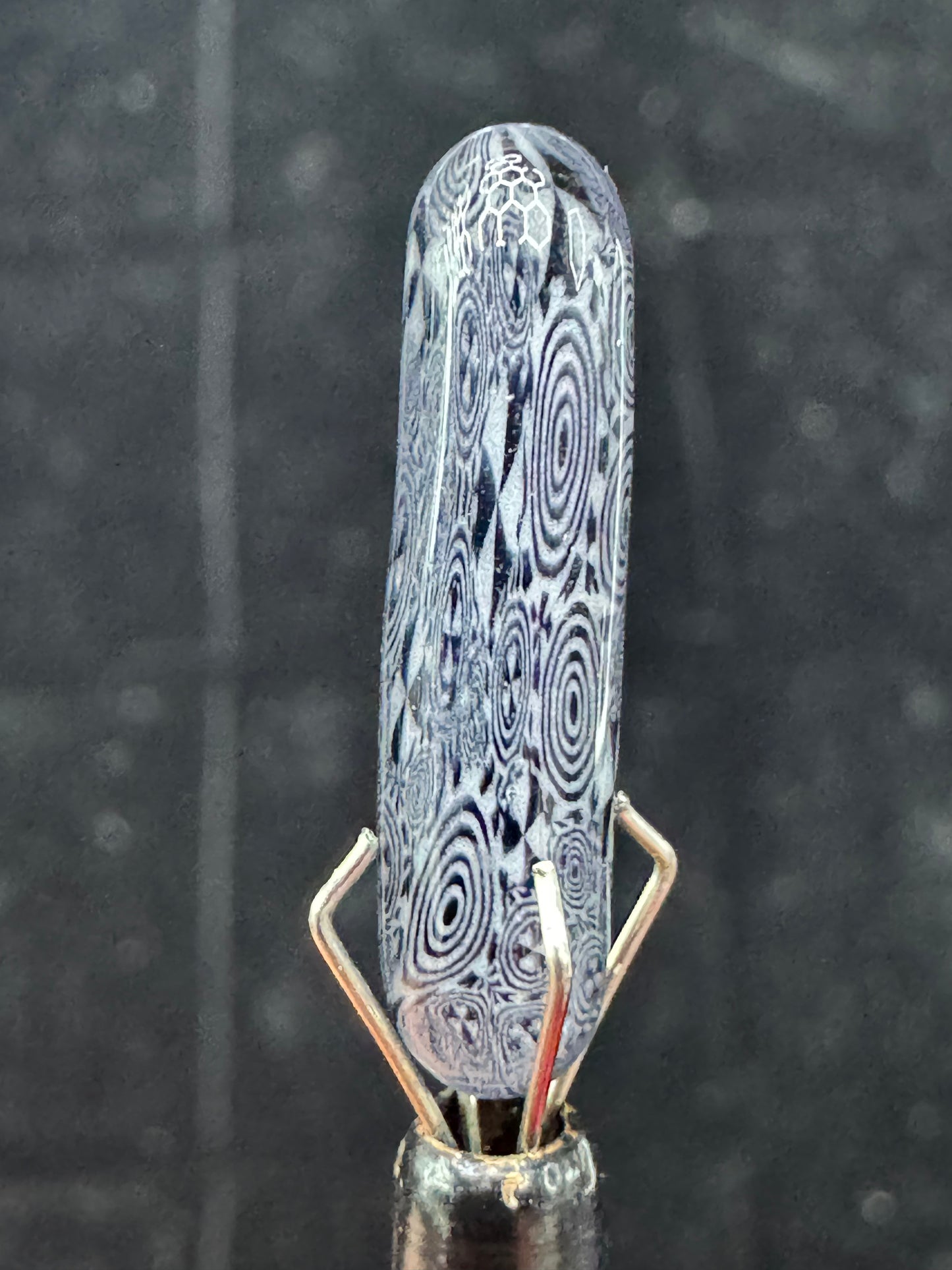 Quasar Glass Pillars