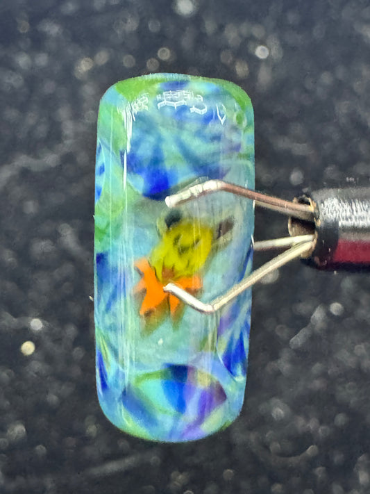 Wolf gang glass pillar